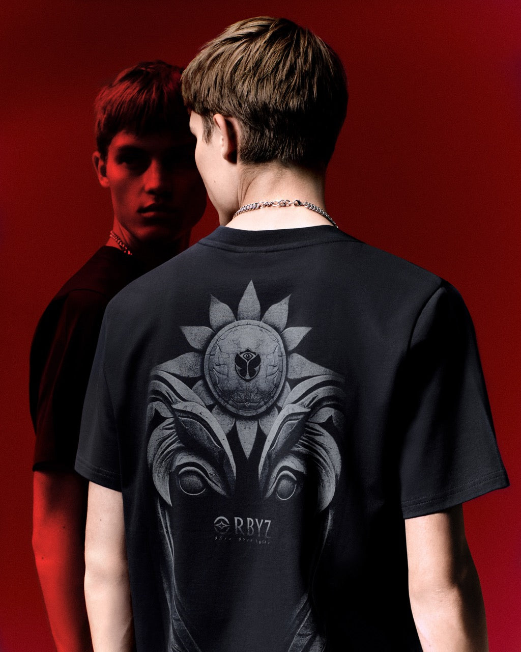ORBYZ LION GATE T-SHIRT